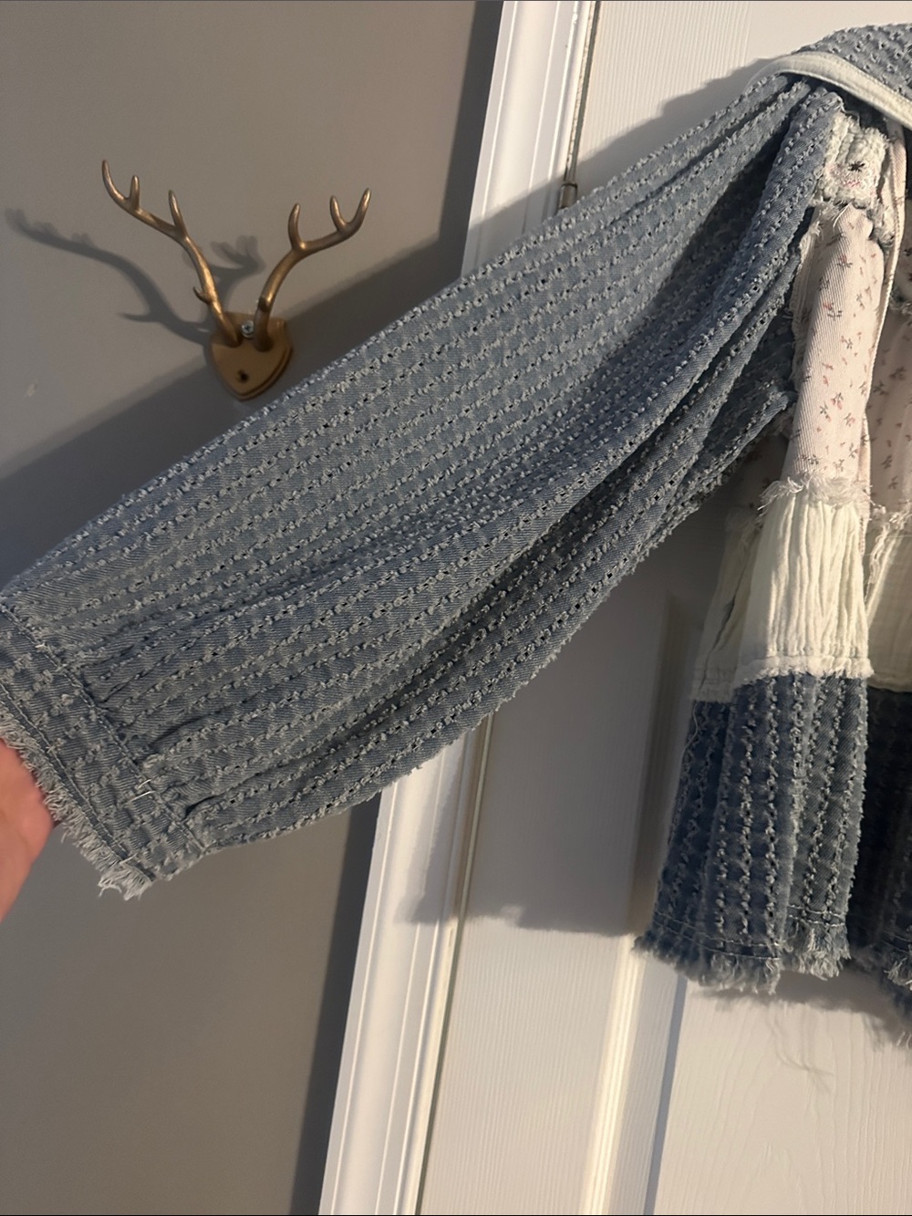 POL Patchwork Peasant Top in Dusty Blue & Cream - Picture 2 of 7
